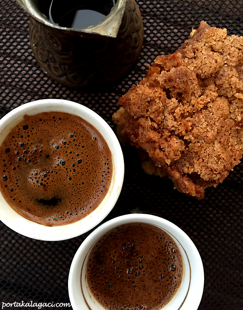 Elmalı Kırıntı Keki