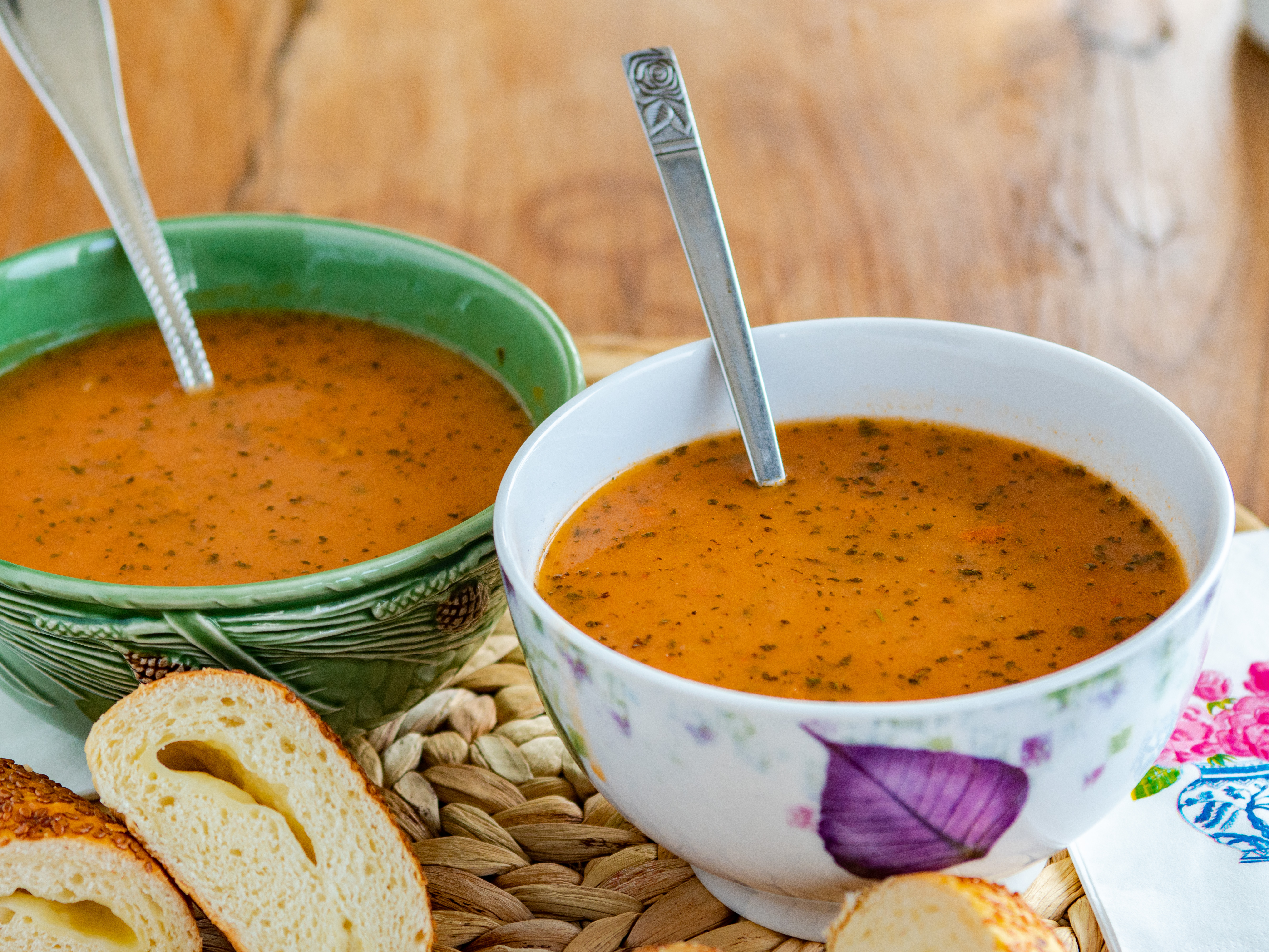 Erişteli Tarhana Çorbası