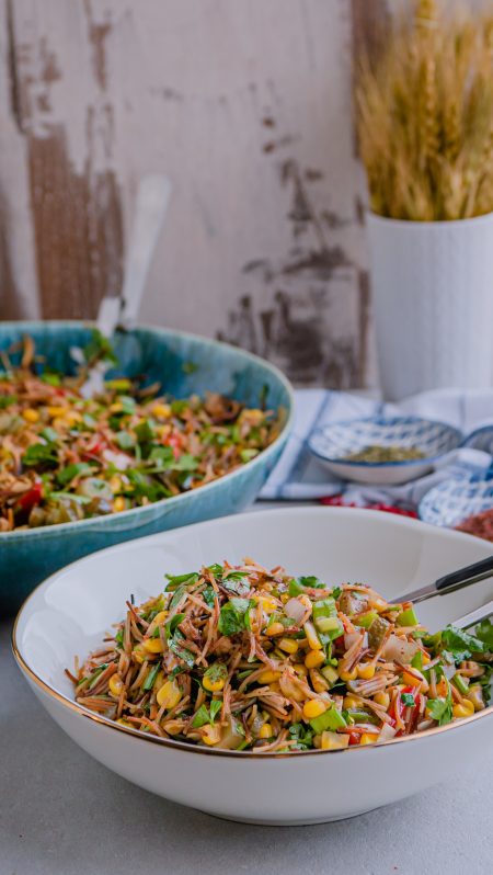 Tavuklu Tel Şehriye Salatası