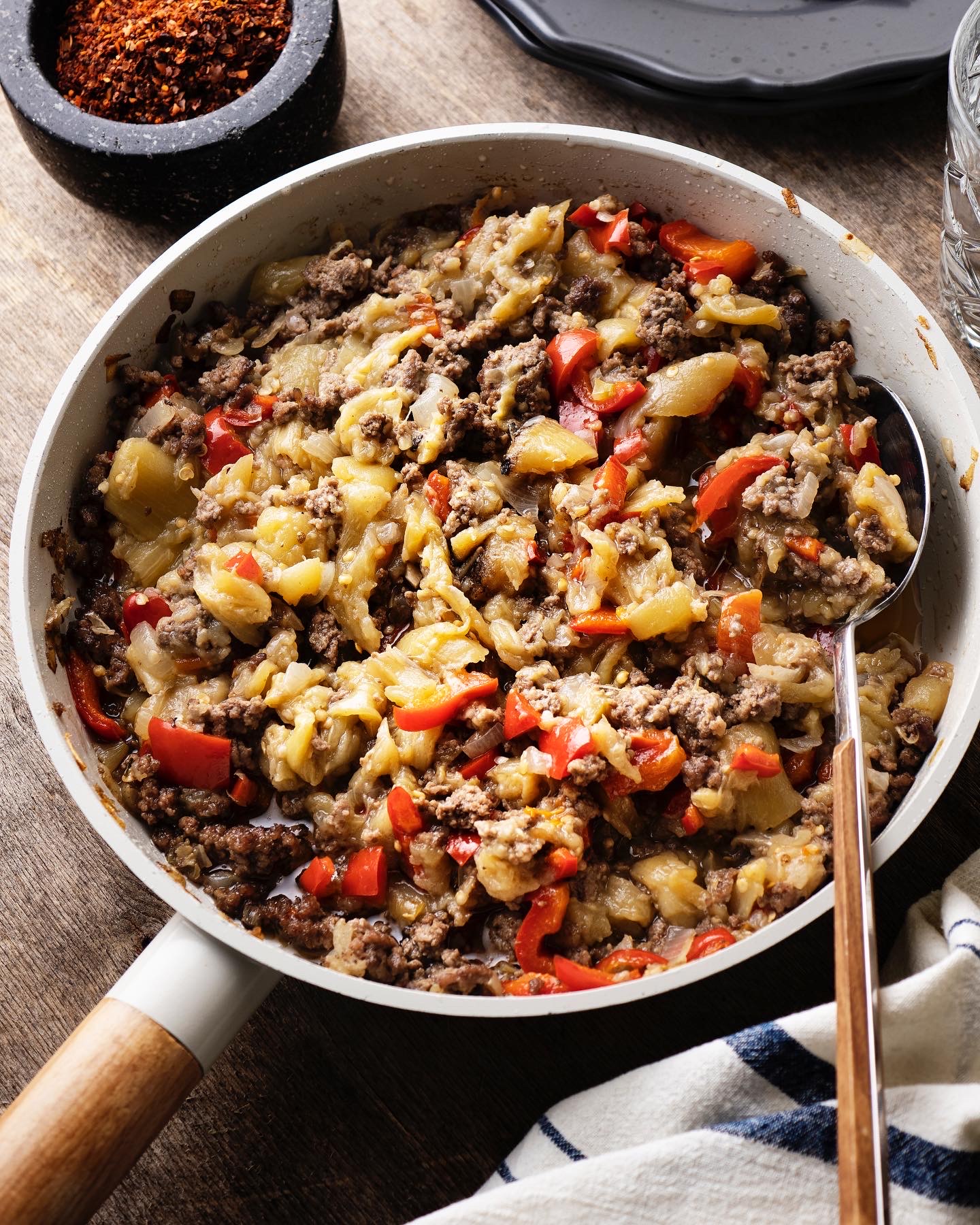 Közlenmiş Patlıcan Tava