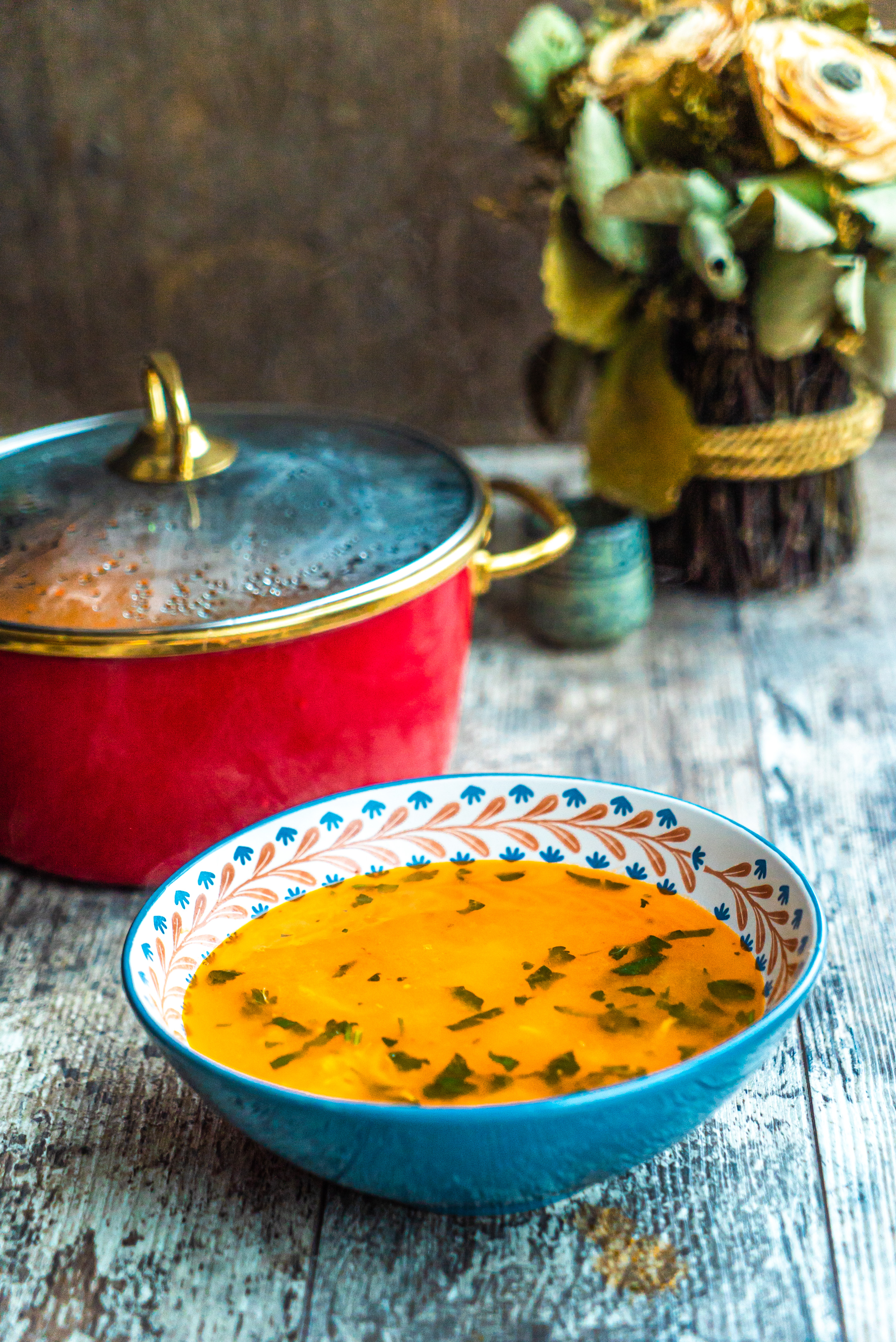 Tel Şehriyeli Tavuk Çorbası (Videolu Tarif)