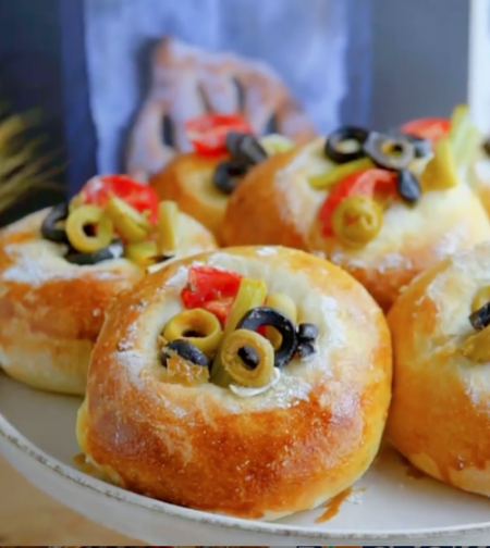 Pastane Pizzası (Videolu Tarif)