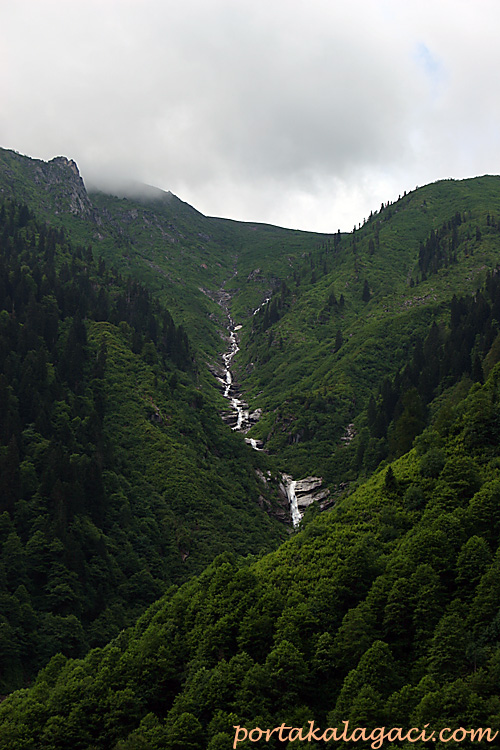 2 Çocukla Doğu Karadeniz: Ayder, Sümela, Uzungöl, Gürcistan