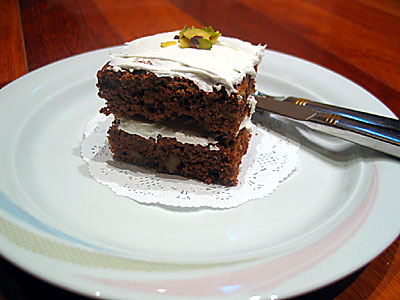 krem şantili elmalı kek