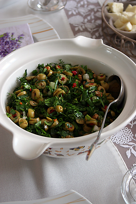 Zeytin Piyazı ve Akdeniz Usulü Omlet